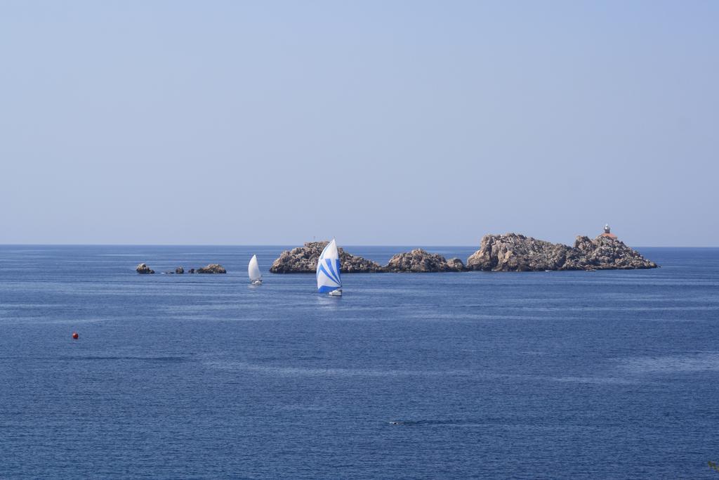 Dubrovnik Apartments Beach Front One Bedroom (Adults Only) מראה חיצוני תמונה